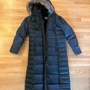 Eddie Bauer Women's Dark Puffer Coat with Faux Fur Trim
